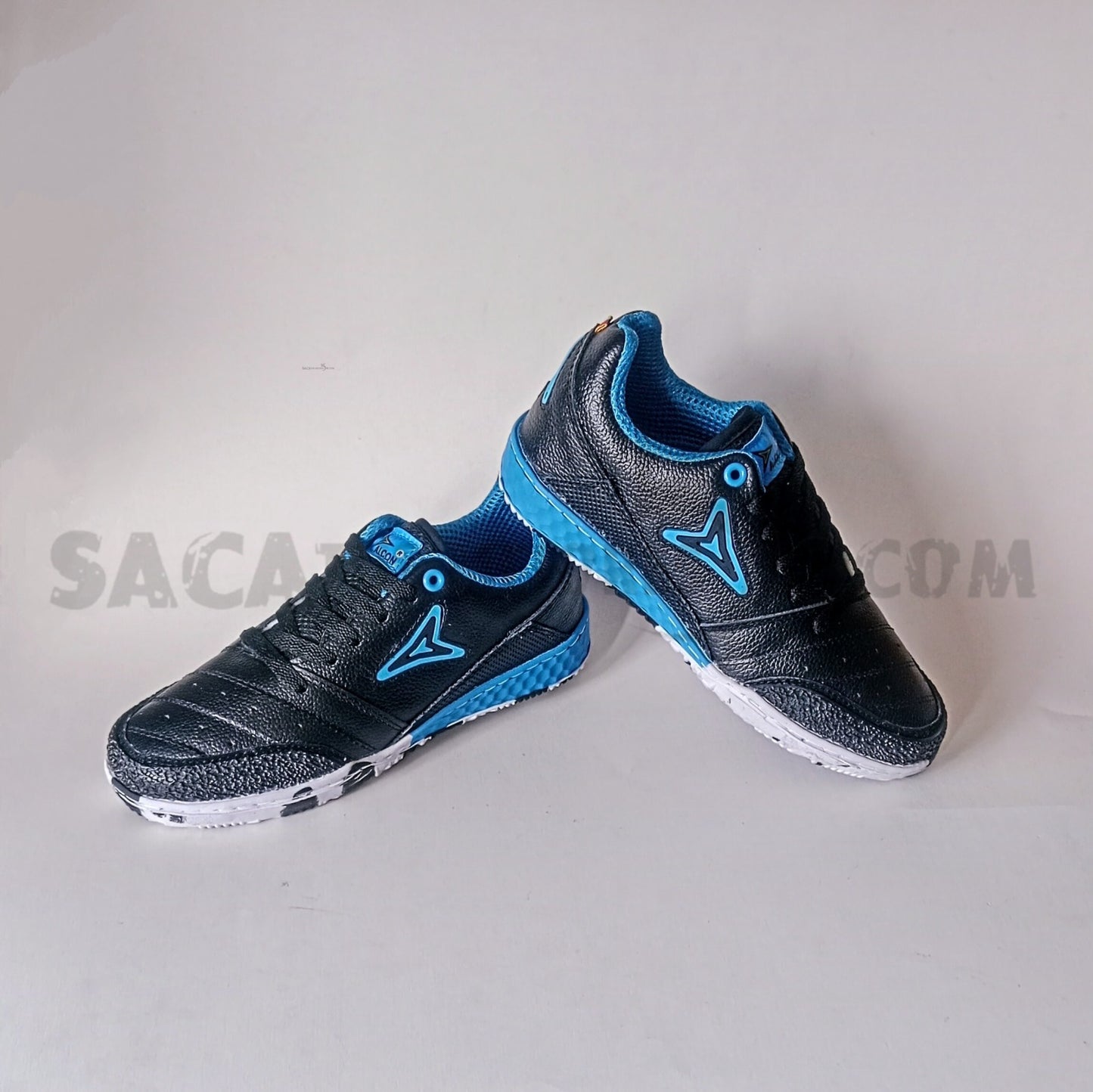 Zapatillas para Microfutbol y Futsal Alcon 2025