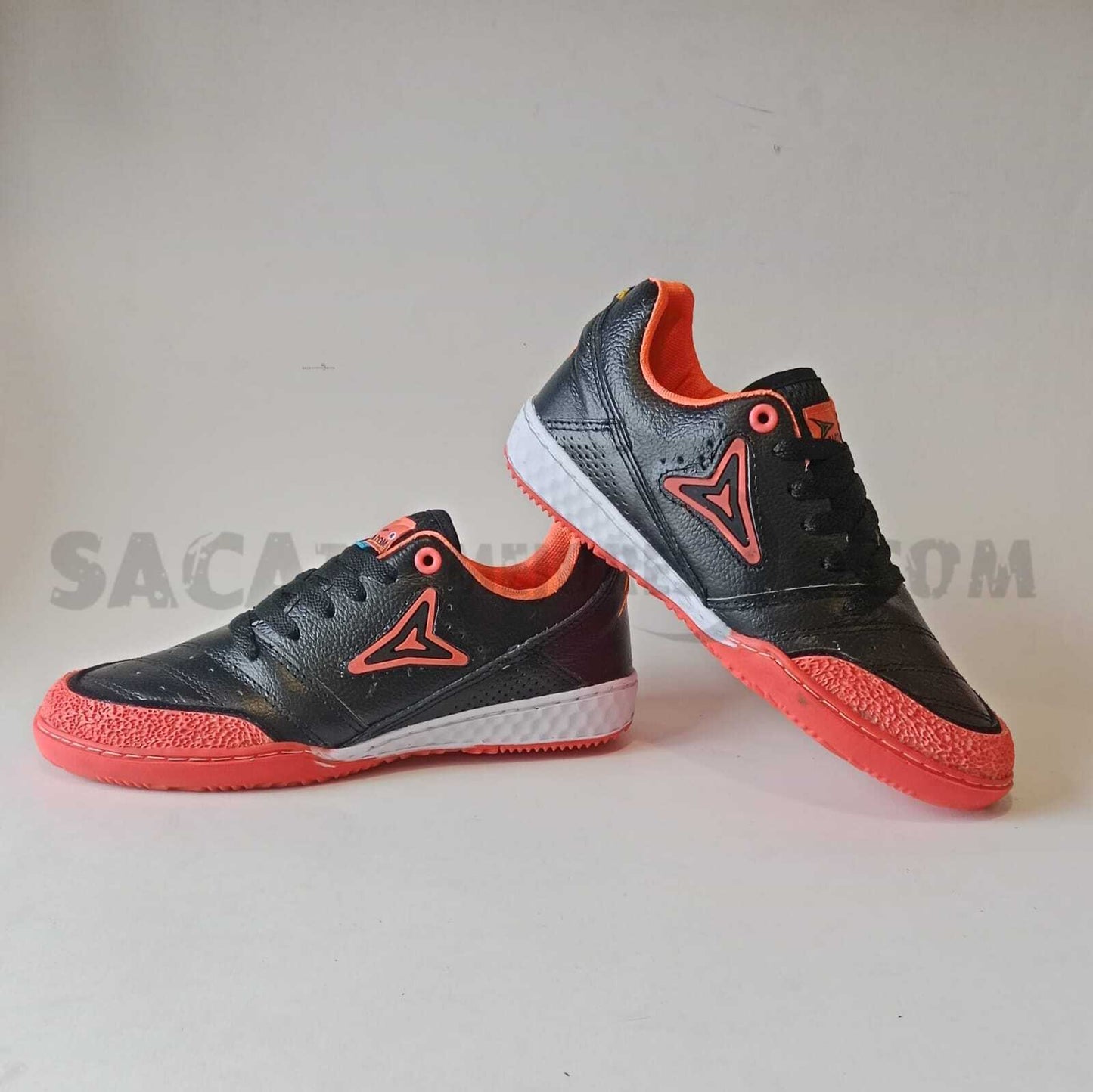 Zapatillas para Microfutbol y Futsal Alcon 2025